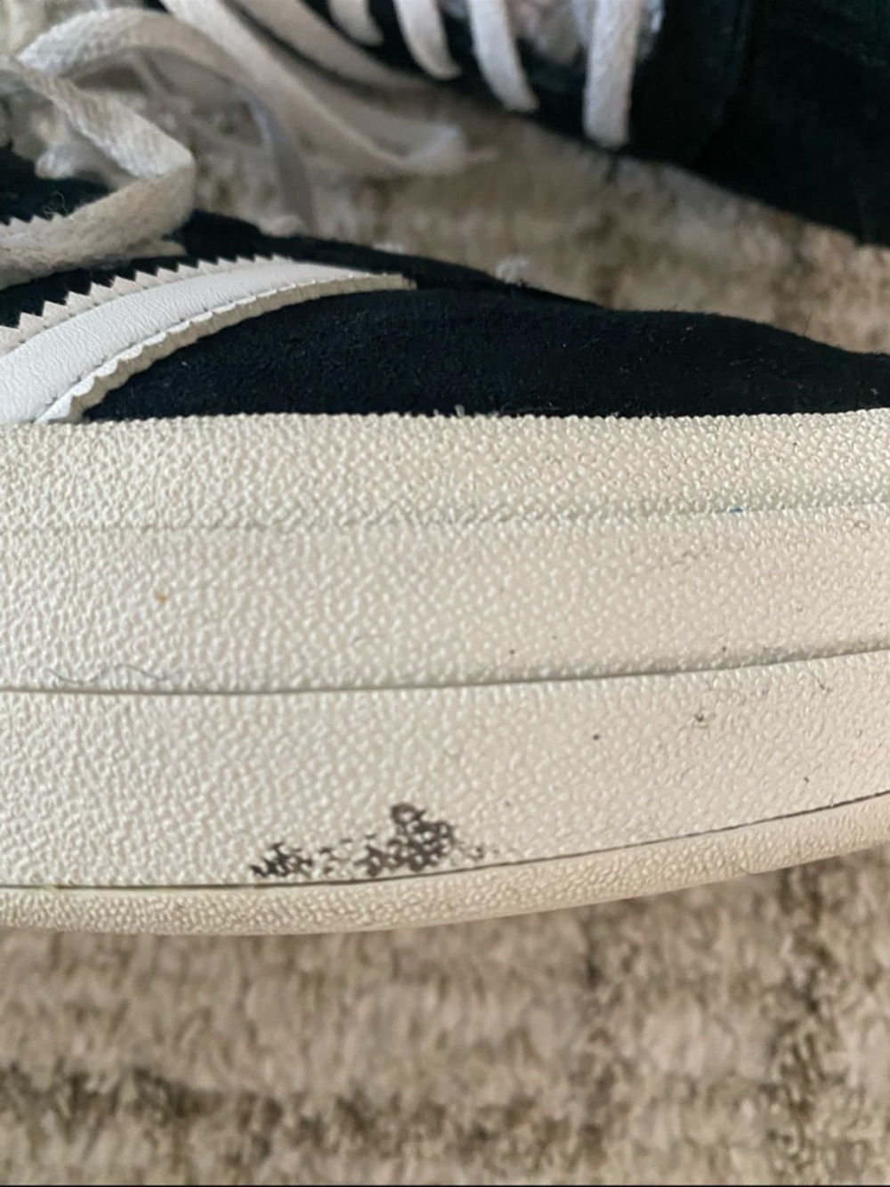 Classic Adidas Gazelle sneakers in black suede with iconic white stripes - Picture 13 of 16